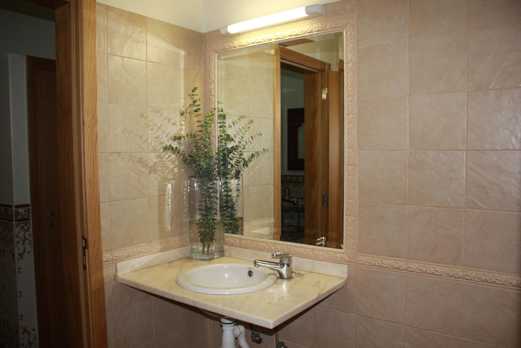 Angela Guest House Lagos Habitación foto